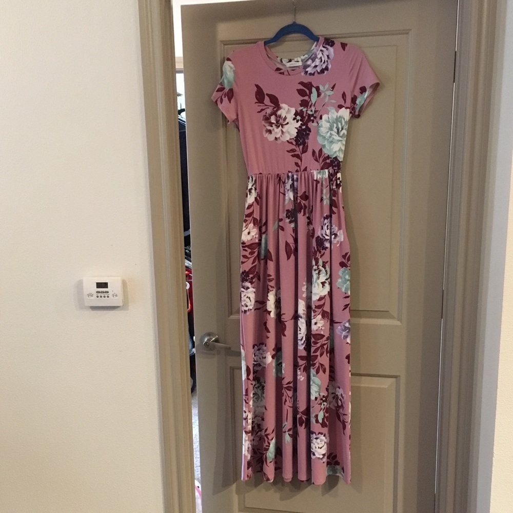 Beautiful floral maxi dress